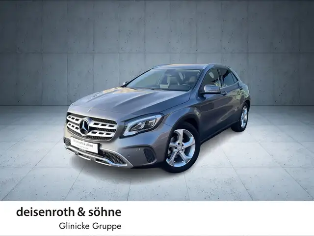Mercedes-Benz GLA 200 DCT StHz/LED/Nav/SHZ/Business/Sport