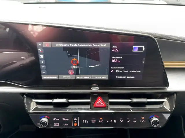Kia E-Niro view 12