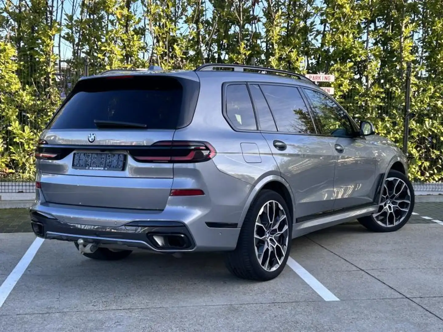 BMW X7 xD40d Grijs - 2