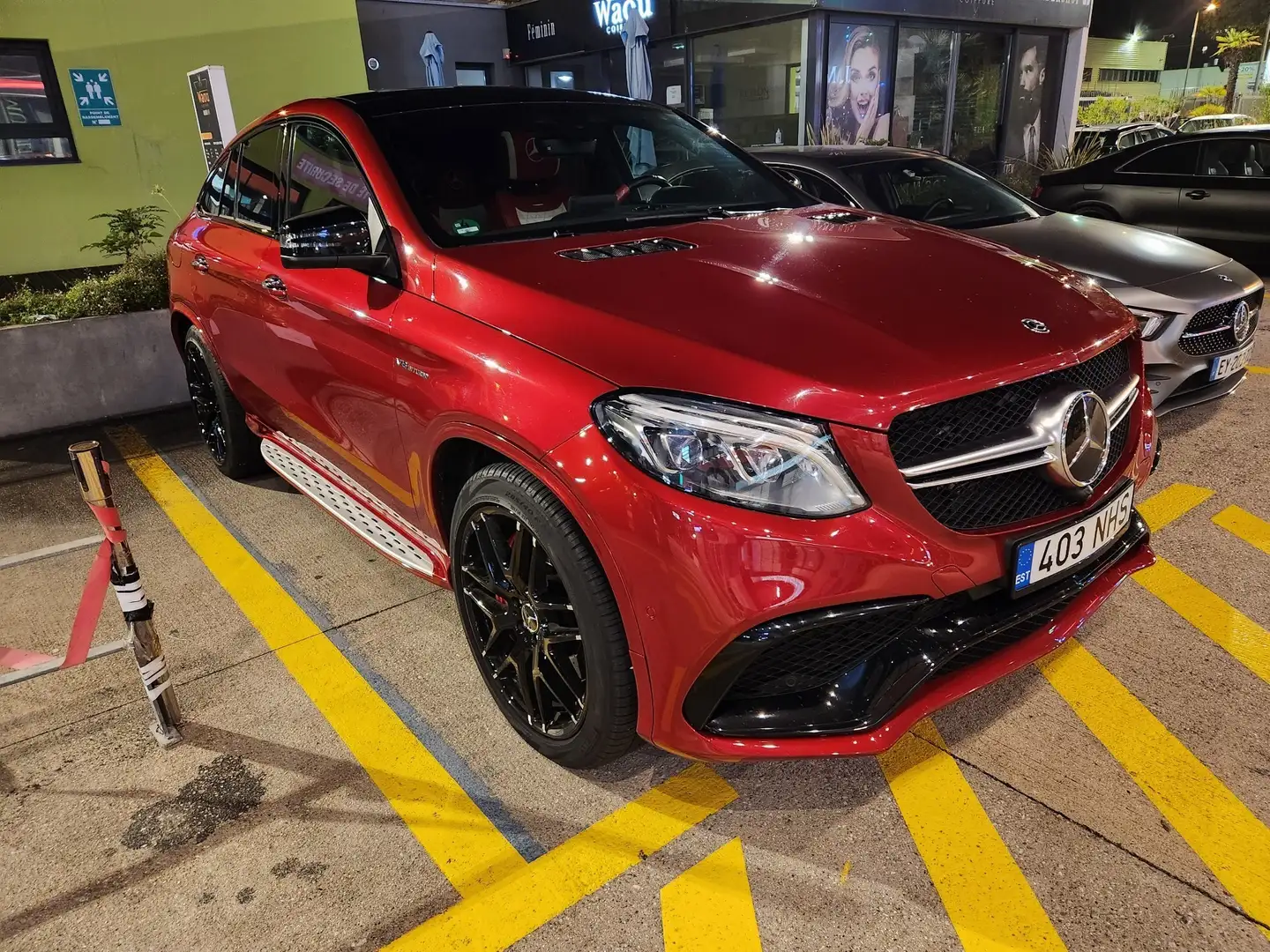 Mercedes-Benz GLE 63 AMG Coupe S 4Matic Speedshift 7G-TRONIC Red - 1