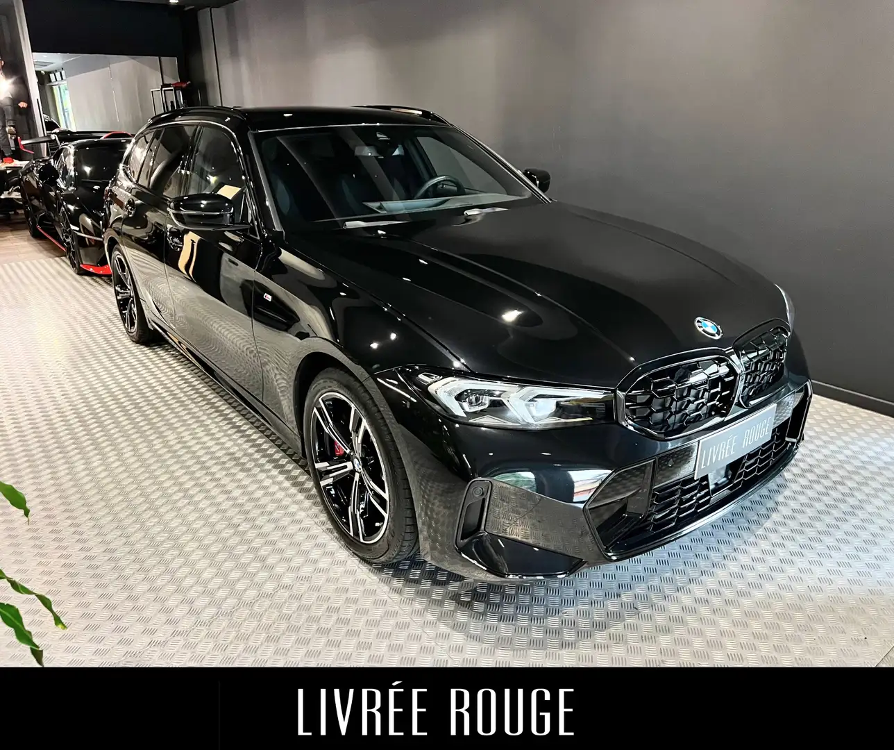 BMW 330 330i Touring xdrive MSport auto Noir - 2