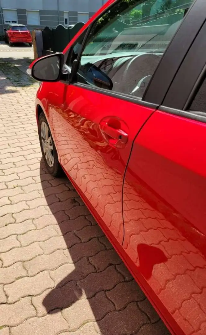 Toyota Yaris Yaris 1,0 VVT-i Edition45 Edition45 Red - 1