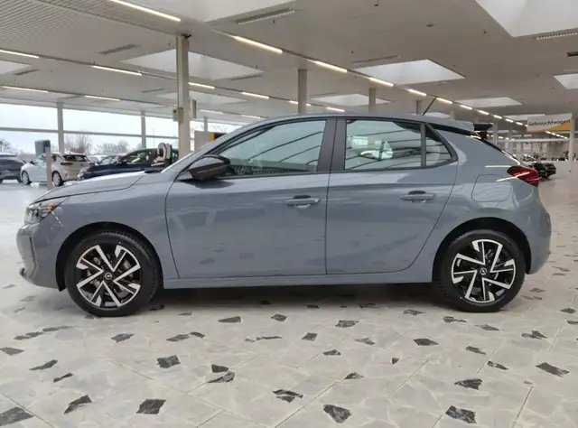 Opel Corsa view 4