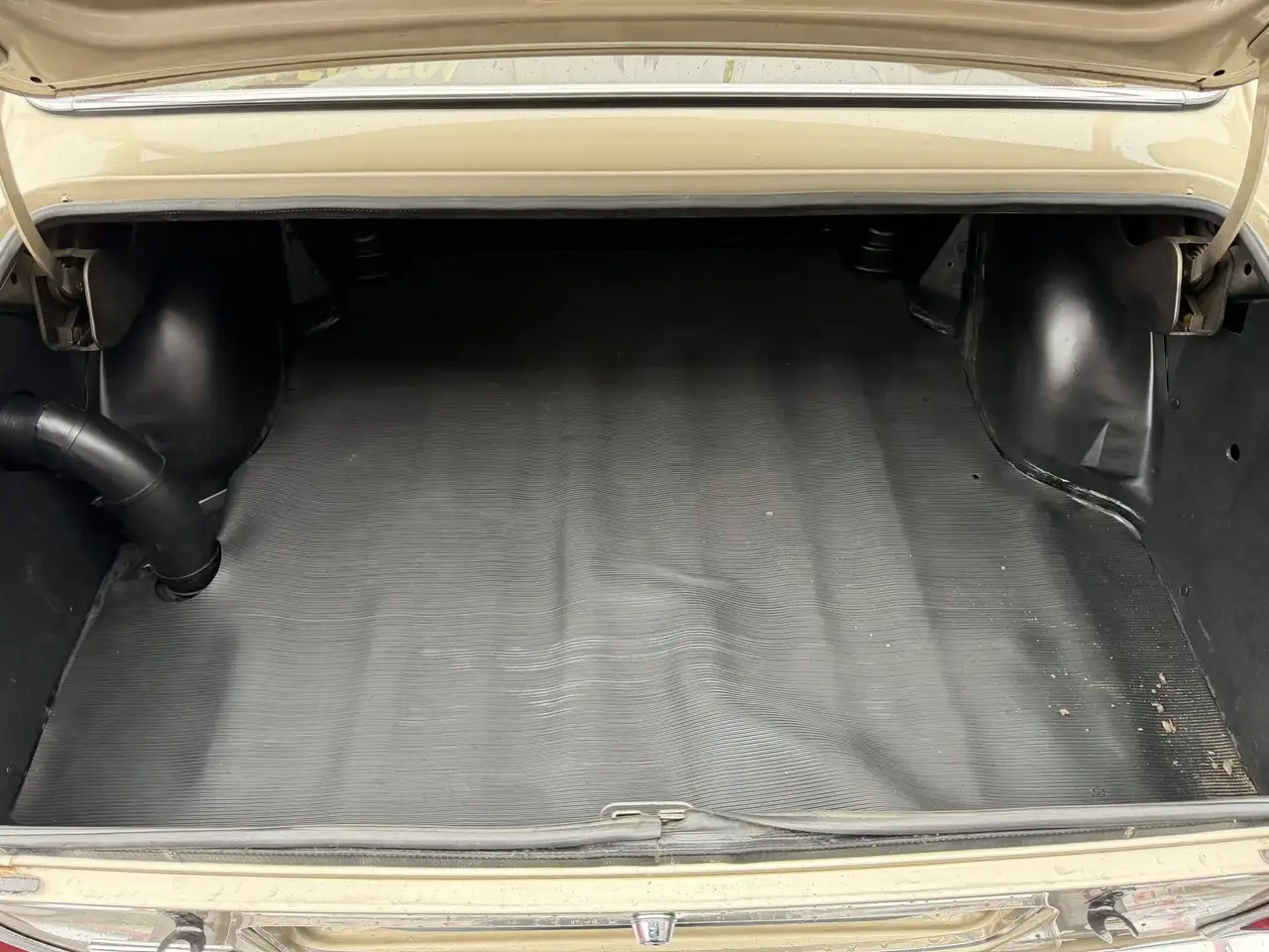 Peugeot 504 GL essence, foto 12