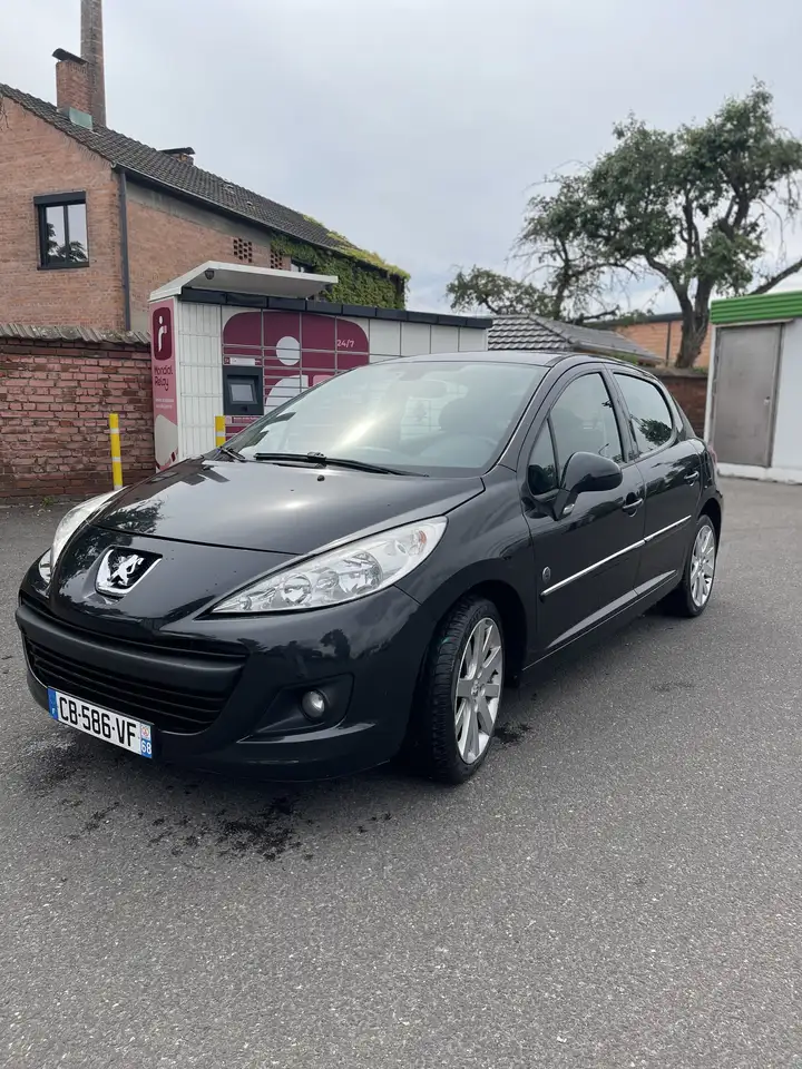 Peugeot 207 1.6 HDi 92ch FAP Business Pack
