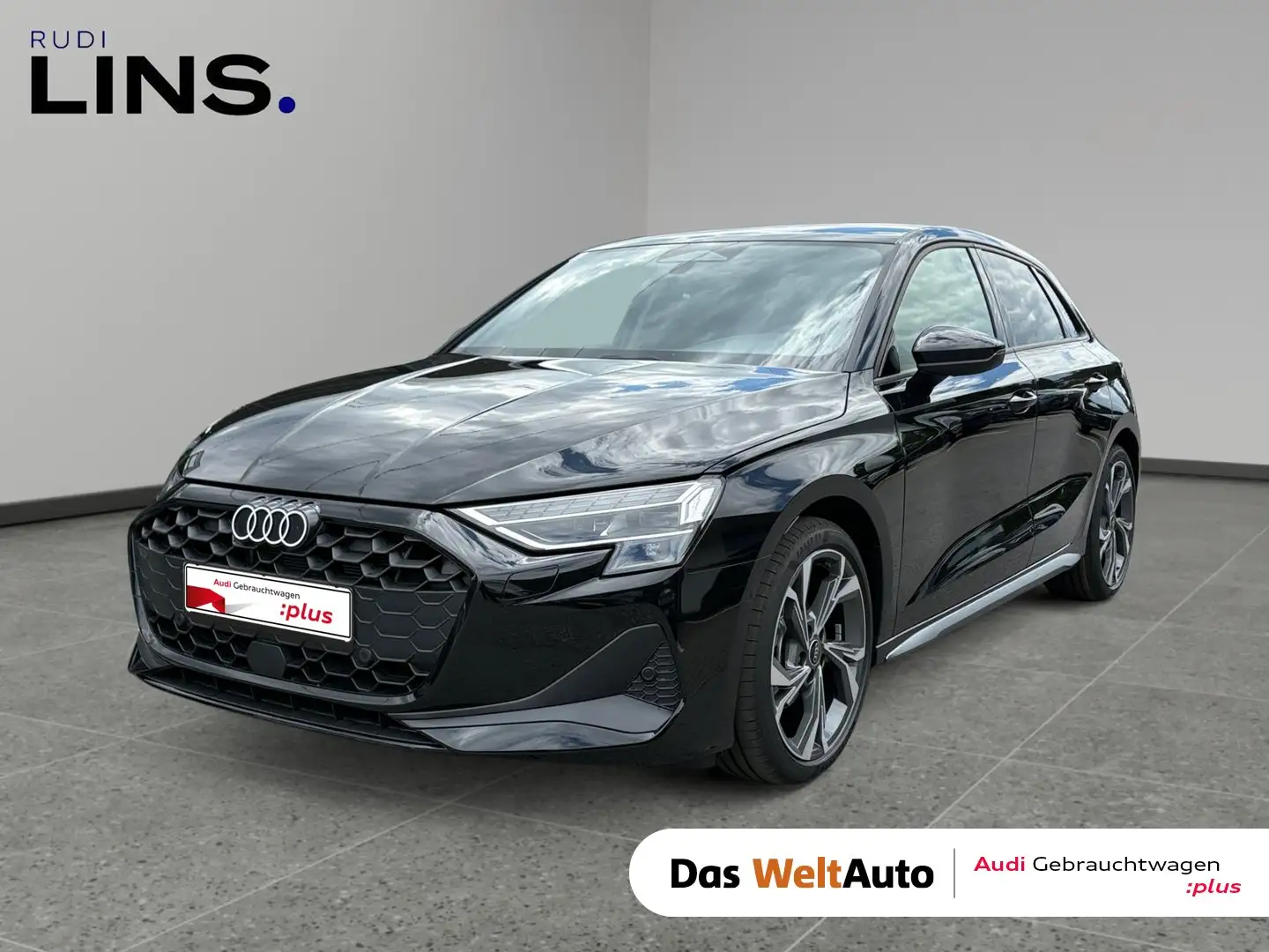 Audi A3 30 TFSI Schwarz - 1