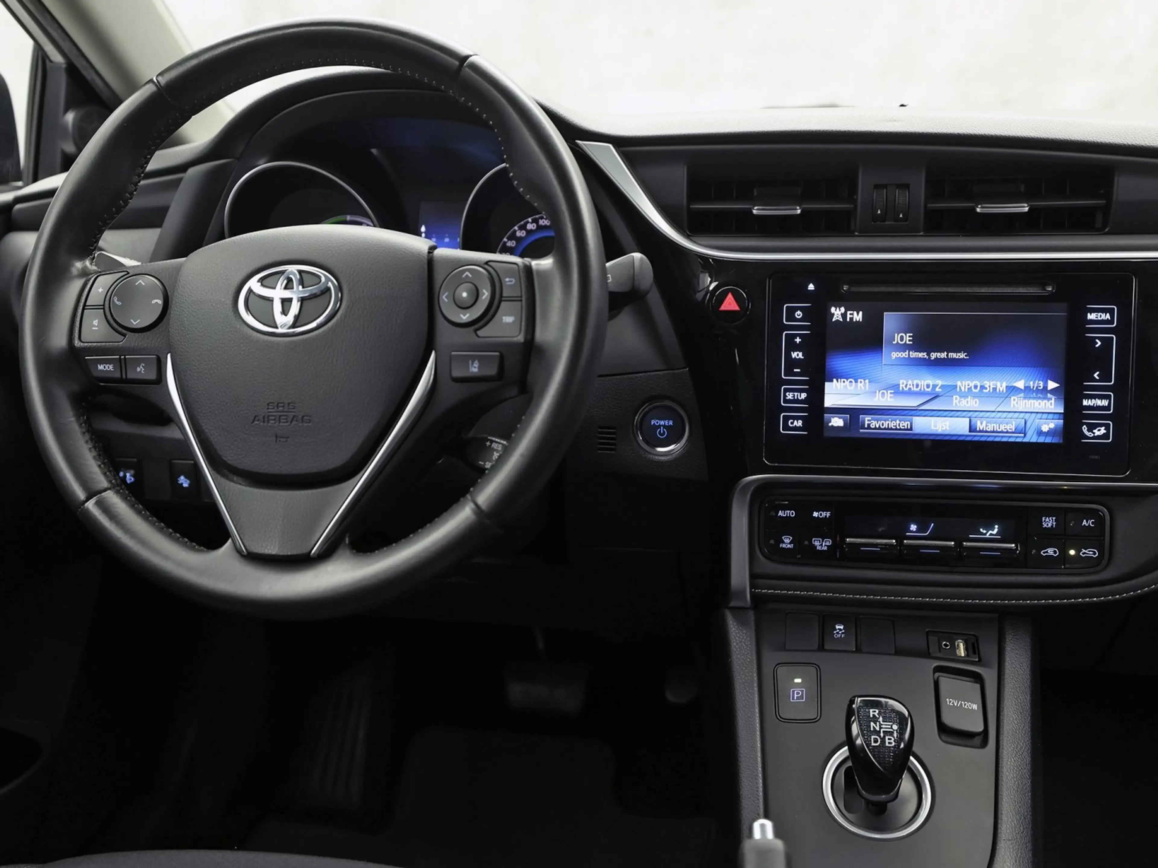 Toyota Auris 1.8 Hybrid Sport Automaat (NAVIGATIE, CAMERA, CRUI — photo 7