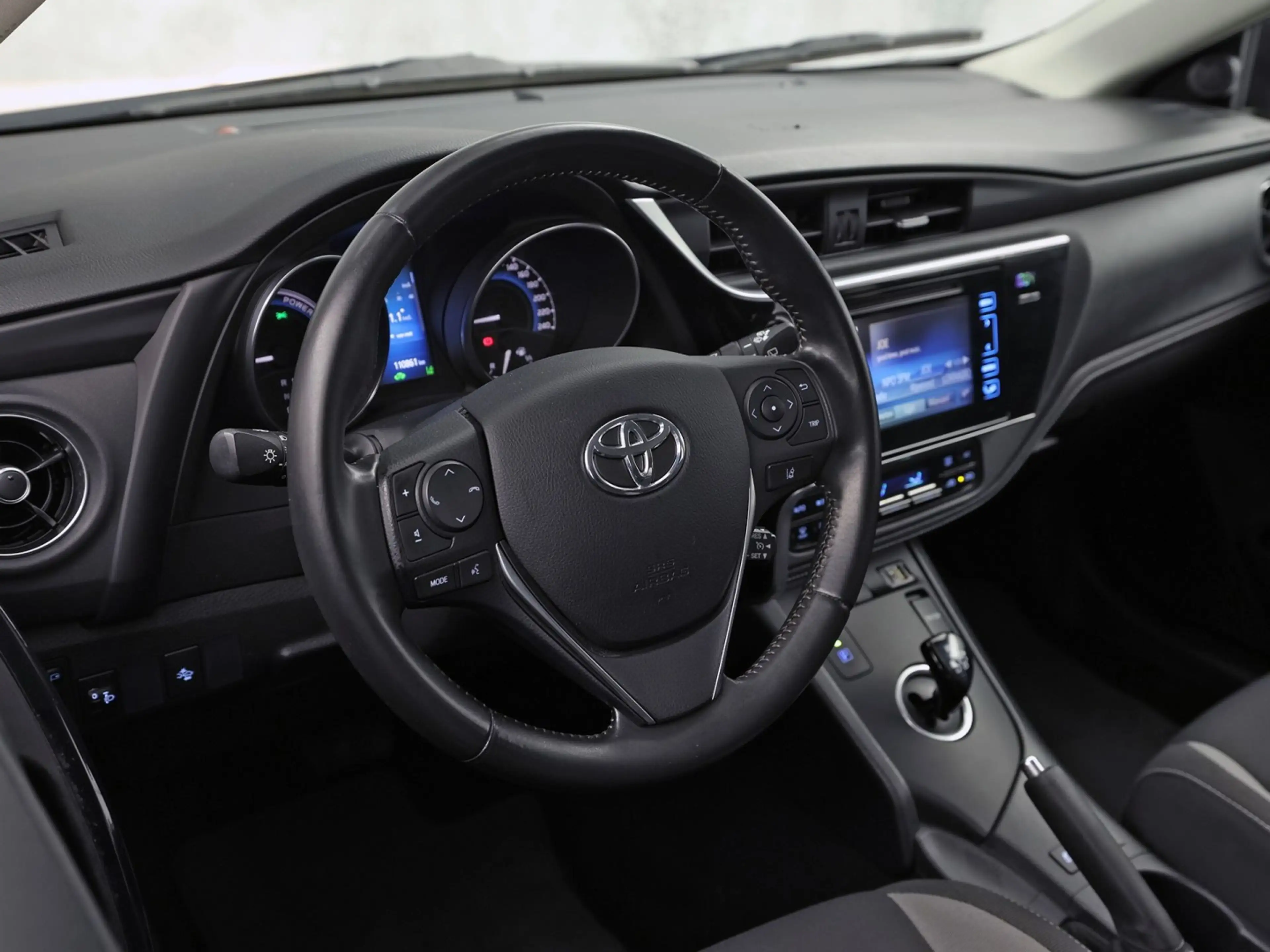 Toyota Auris 1.8 Hybrid Sport Automaat (NAVIGATIE, CAMERA, CRUI — photo 18