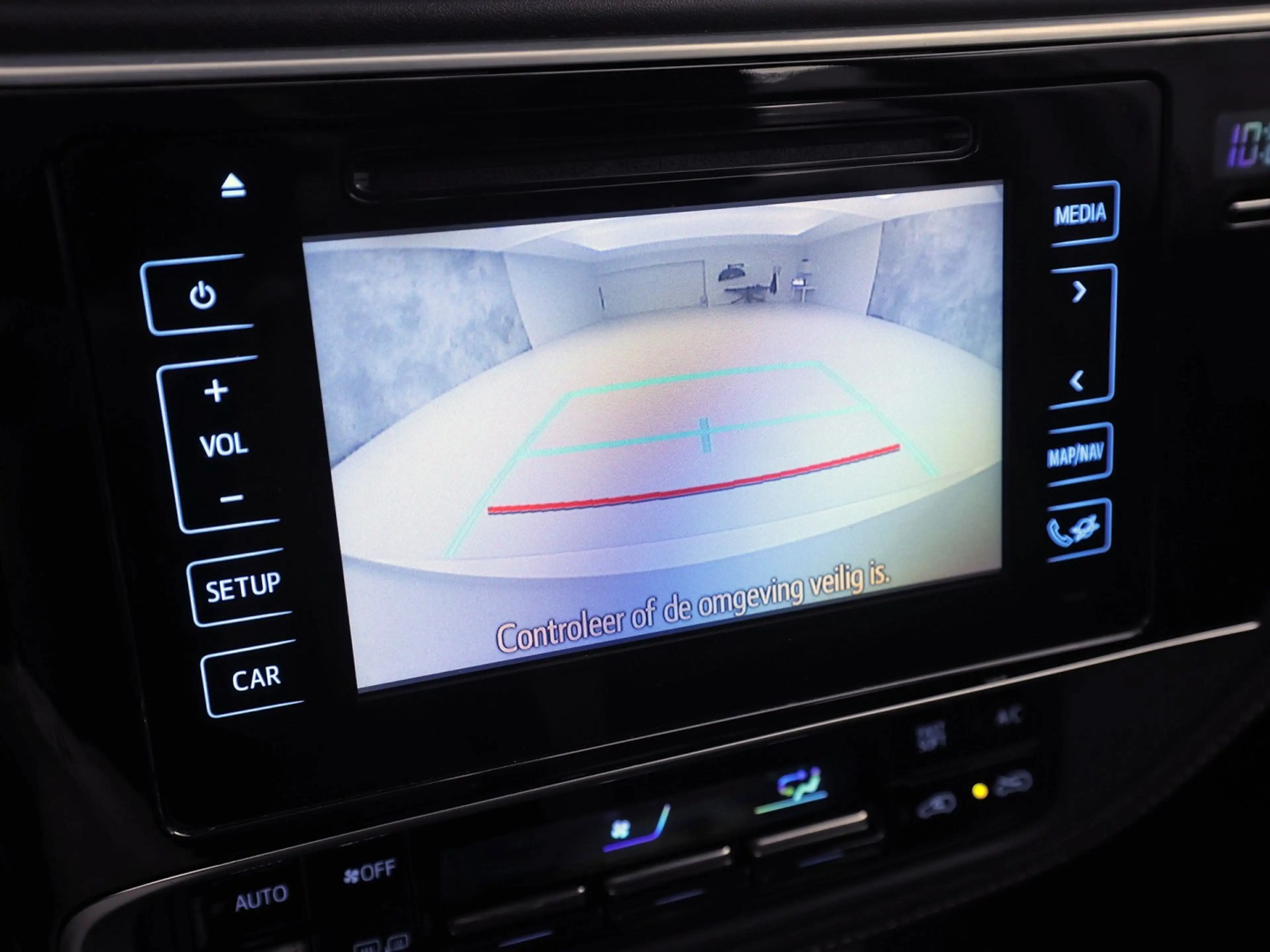 Toyota Auris 1.8 Hybrid Sport Automaat (NAVIGATIE, CAMERA, CRUI — photo 17