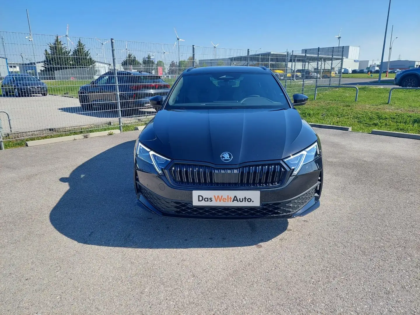 Skoda Octavia Sportline TSI mHEV DSG Schwarz - 2