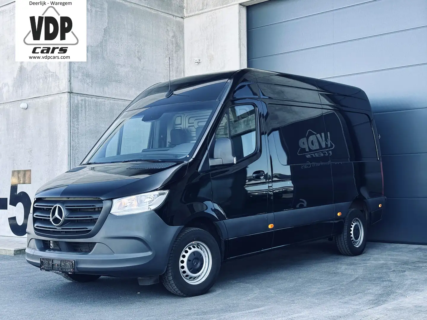 Mercedes-Benz Sprinter 317 L2H2 €41.280+ AUTOMAAT TRKH3,5t CAMERA MBUX Noir - 1