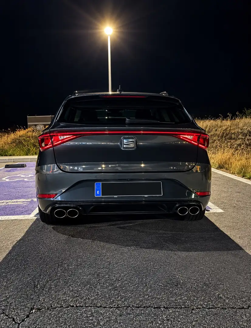 SEAT Leon e-Hybrid Go Xl Gris - 1