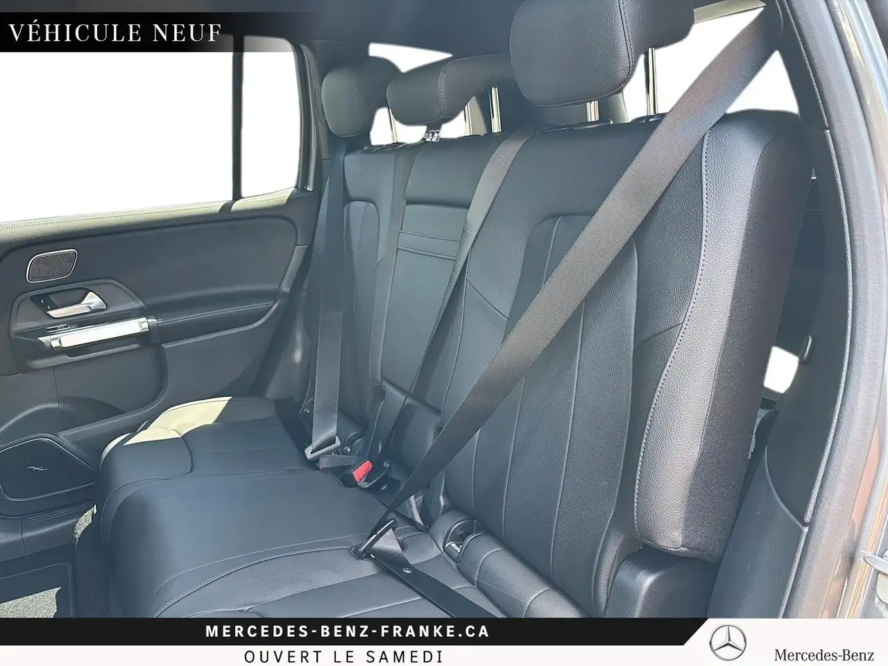 Mercedes-Benz GLB снимка Mercedes-Benz GLB