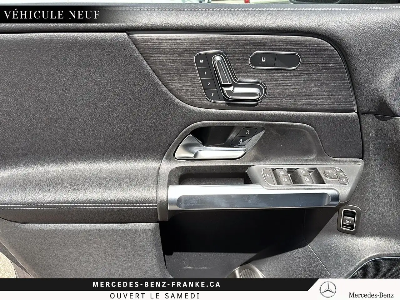 Mercedes-Benz GLB снимка Mercedes-Benz GLB