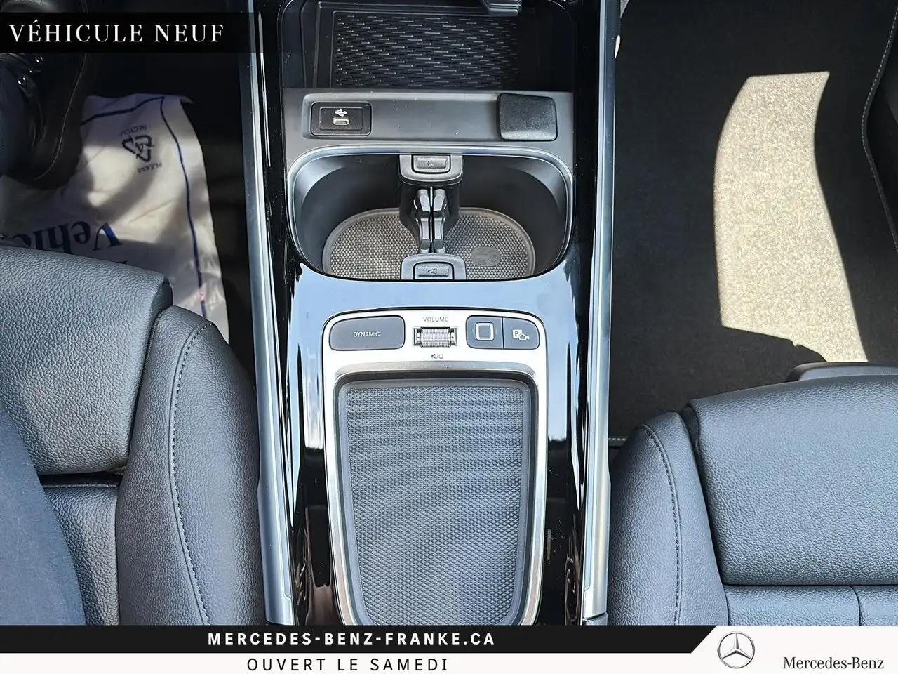Mercedes-Benz GLB снимка Mercedes-Benz GLB