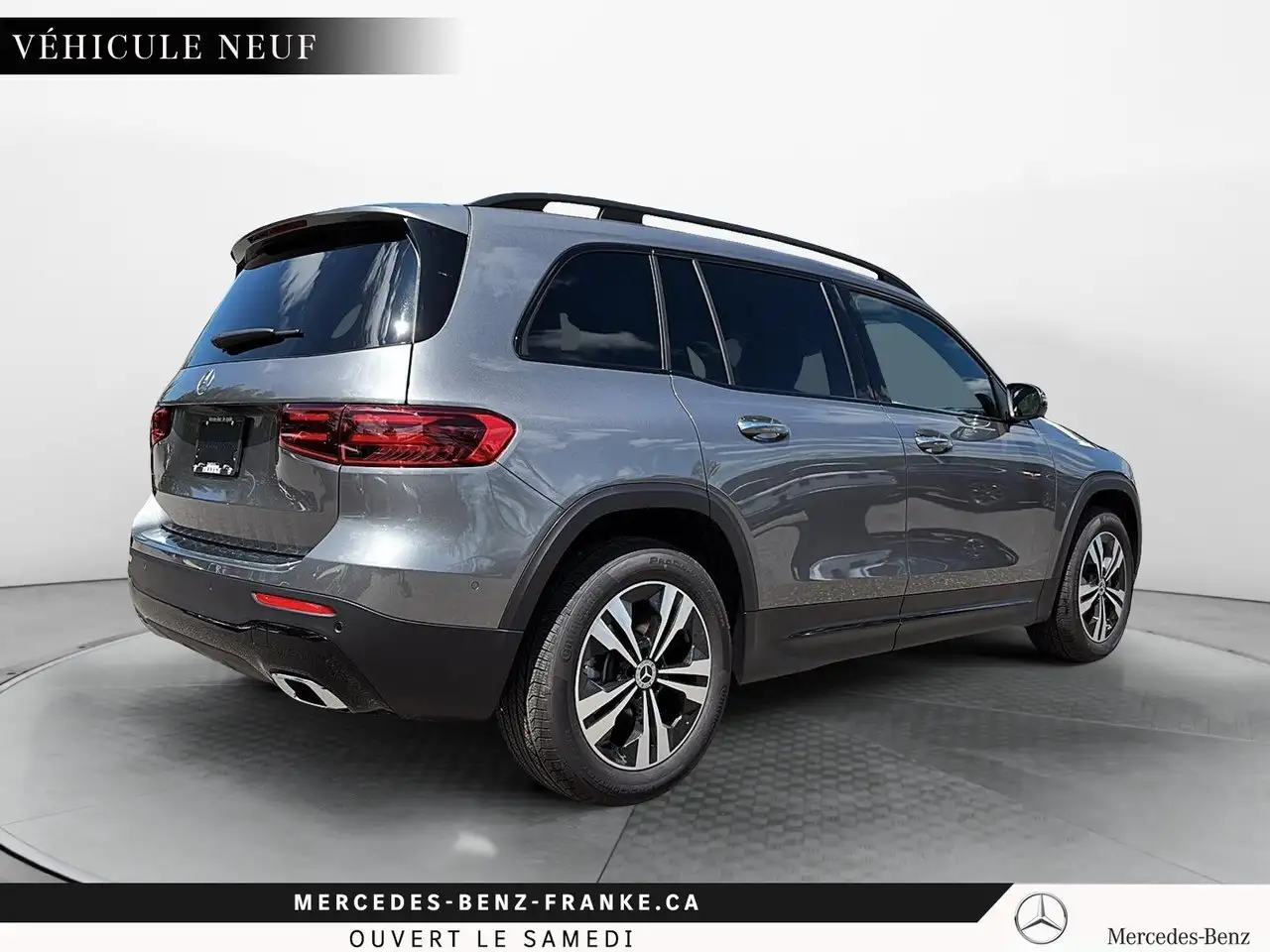 Mercedes-Benz GLB снимка Mercedes-Benz GLB