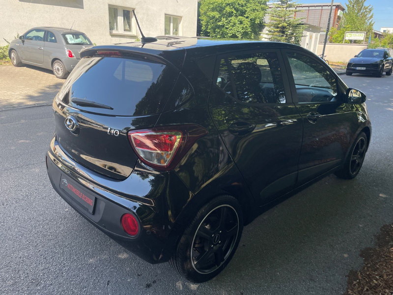 Hyundai i10 1.2 Passion Automatik*Klima*SHZ*PDC*USB* — photo 3