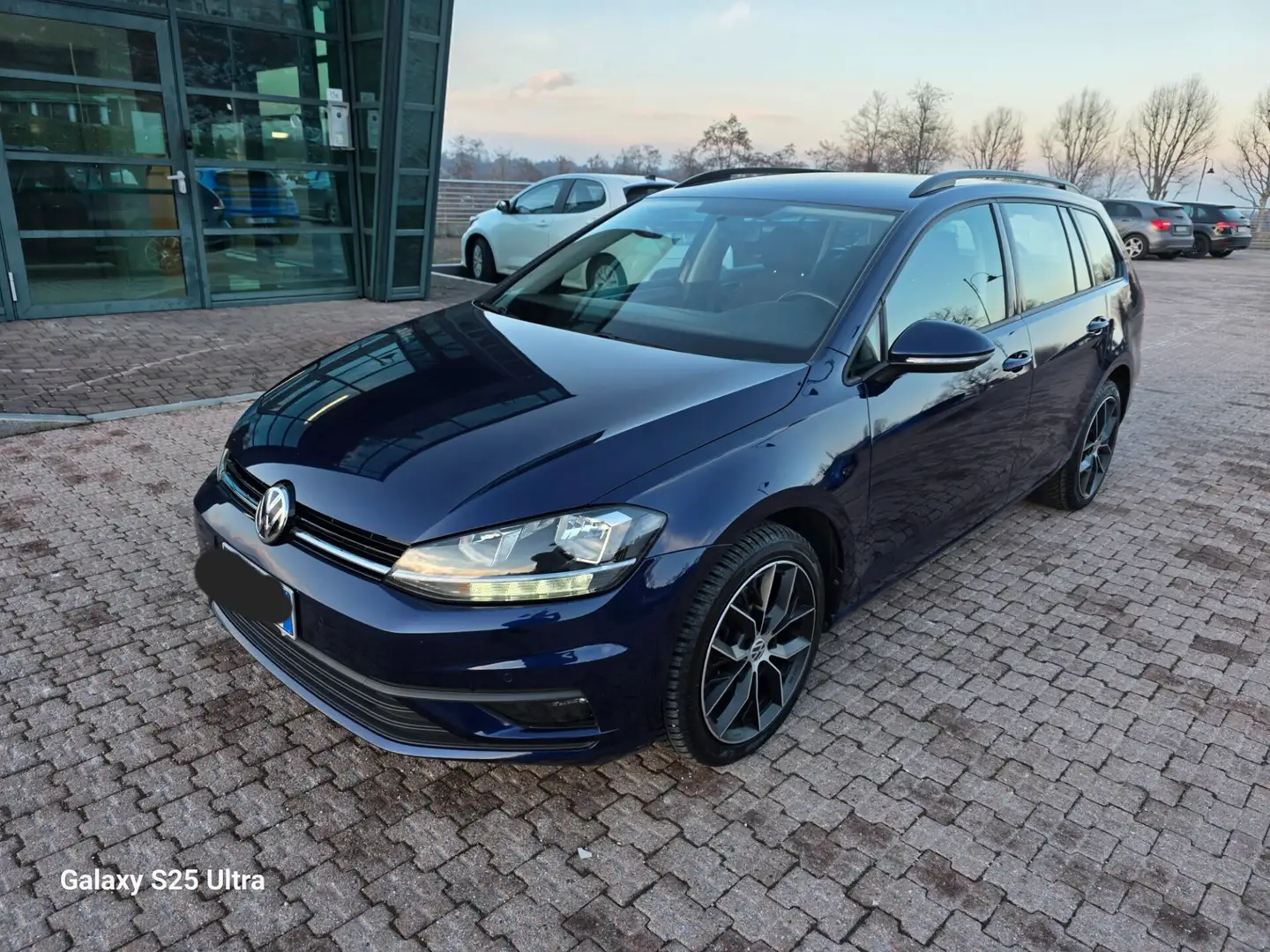 Volkswagen Golf Variant Golf Variant 7.5 1.6 TDI ritiro usato/scambio Blau - 2
