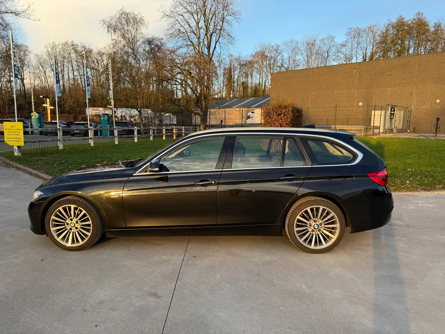 BMW 318 Touring 318 dA Noir - 2