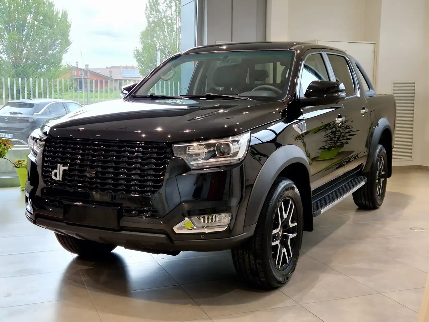 DR Automobiles PK8 2.0 turbo diesel 4x4 136cv Negro - 1