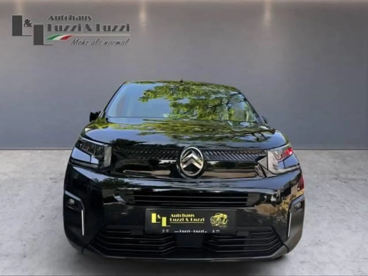 Citroen Berlingo XL HDI 130 EAT 8 MAX Schwarz - 2