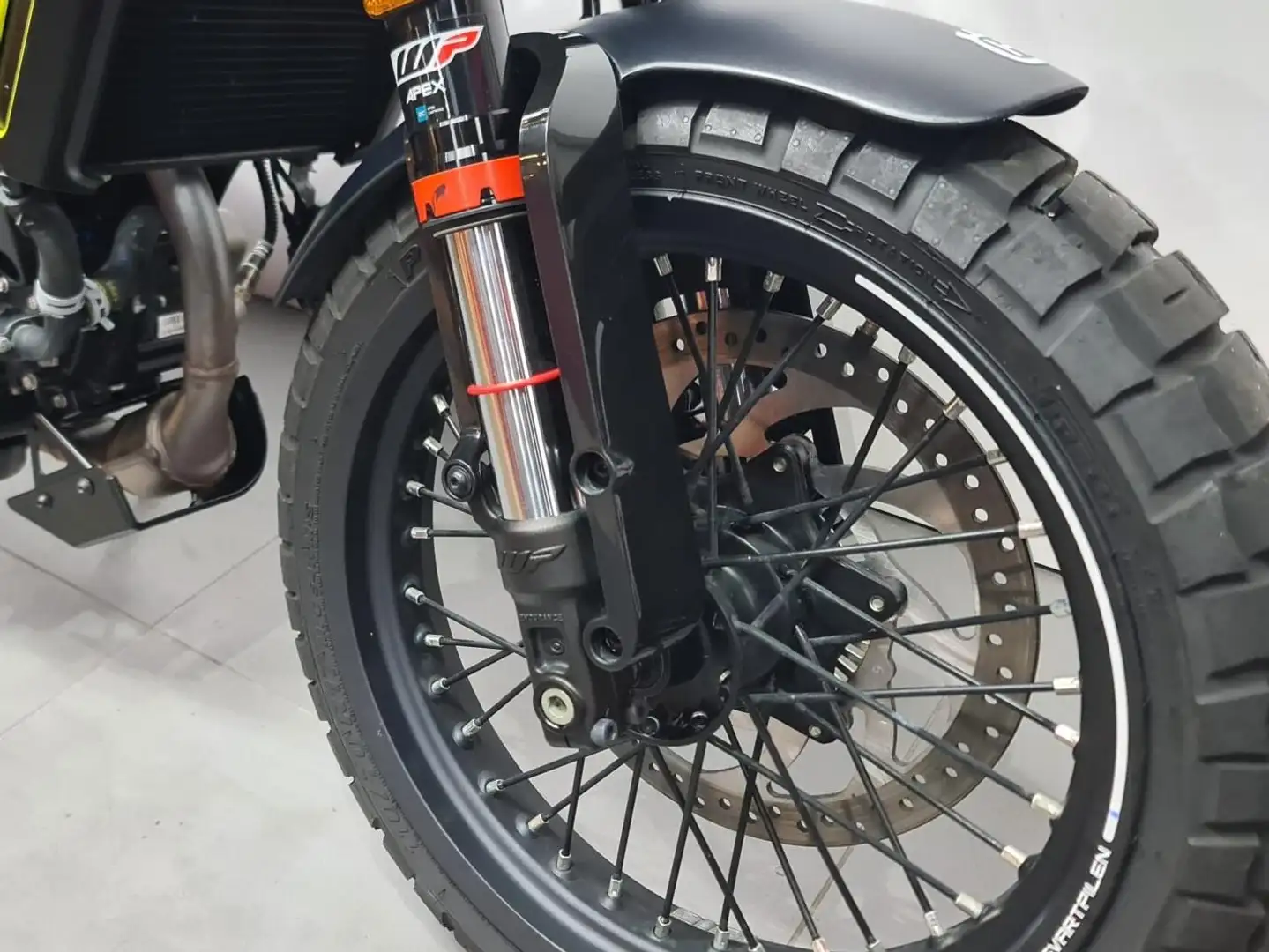 Husqvarna Svartpilen 125***MOTODOC.BE*** Noir - 2