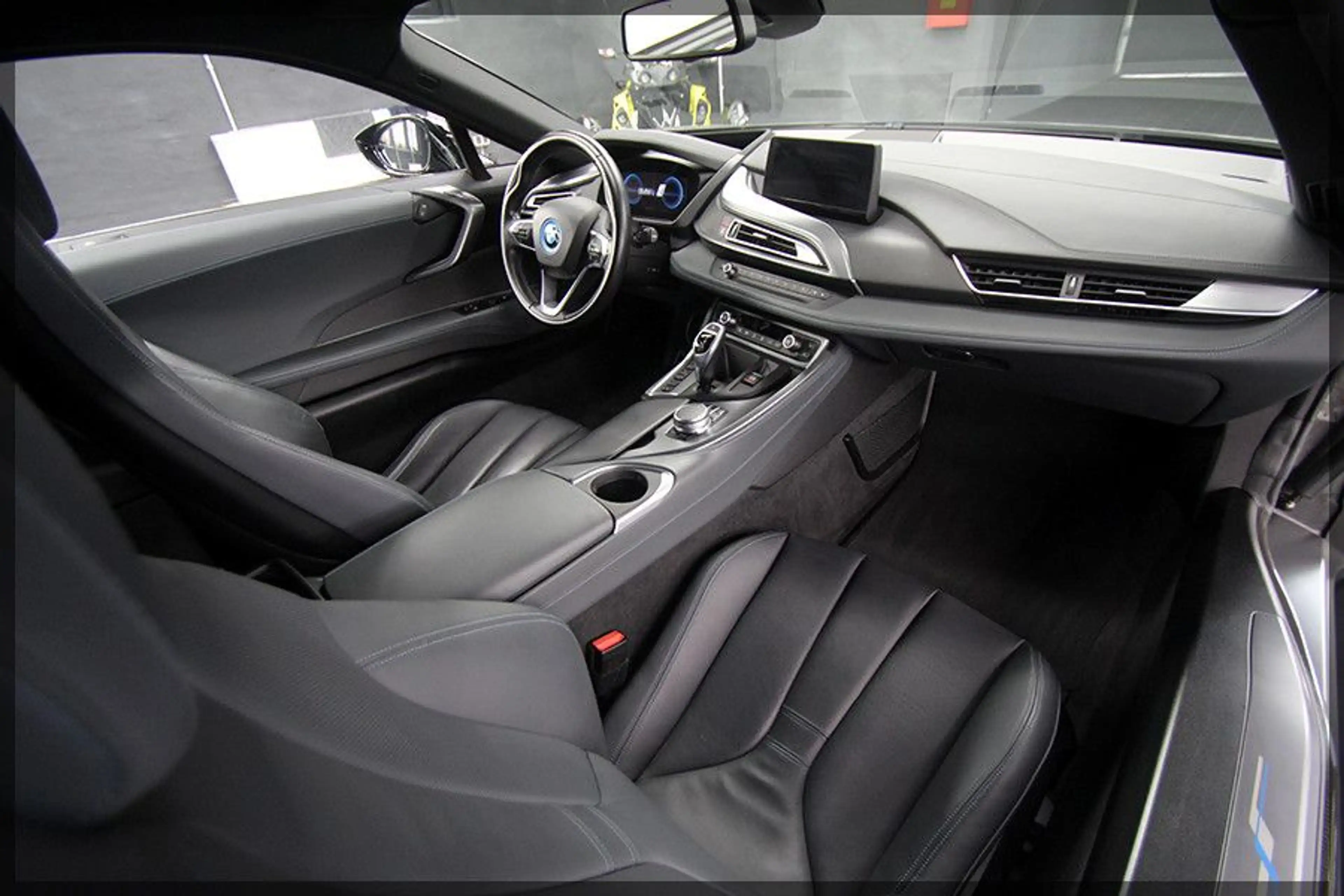 BMW i8 Coupé ALPINA / SCHNITZER / CAM / NAVI / MwSt — photo 14