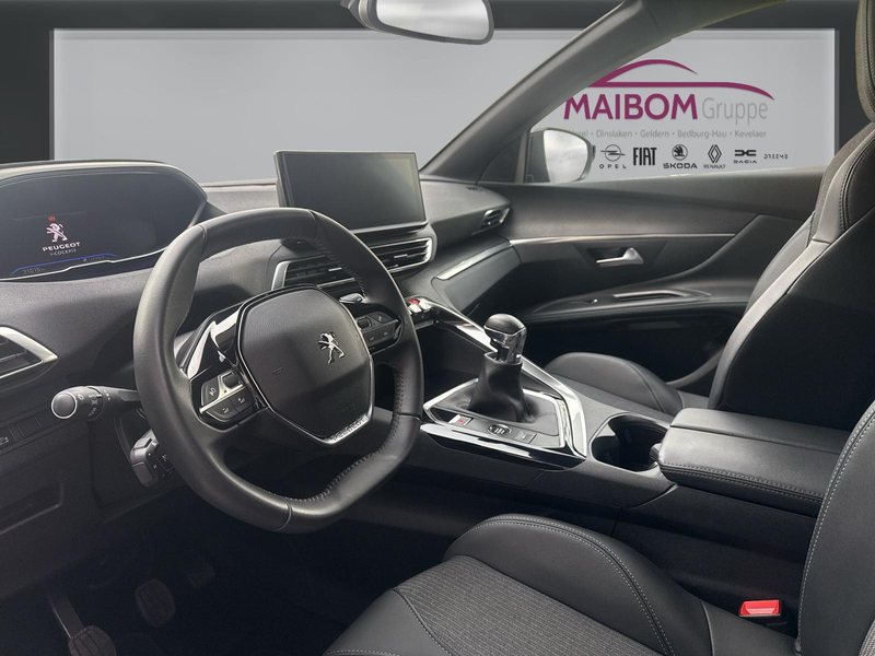 Peugeot 5008 1.2 Allure Pack 130 — photo 9