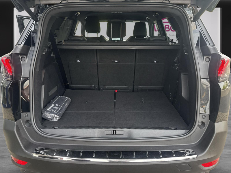 Peugeot 5008 1.2 Allure Pack 130 — photo 8
