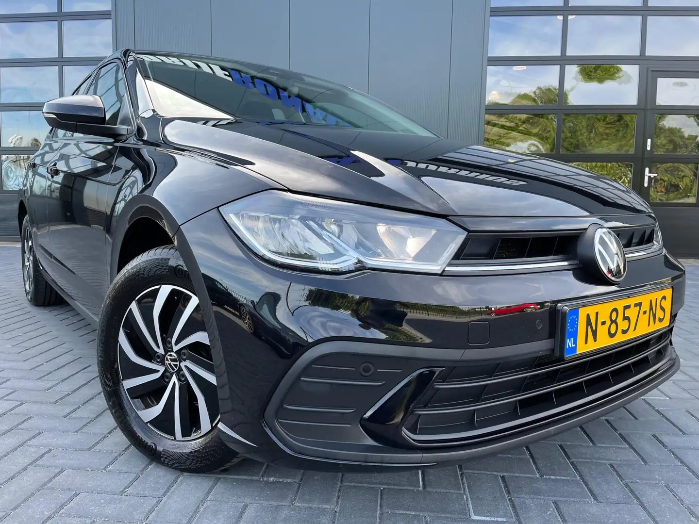 Volkswagen Polo 1.0 TSI Life NL.Auto/Digitaal Dashboard/Apple-Carp Negro - 2