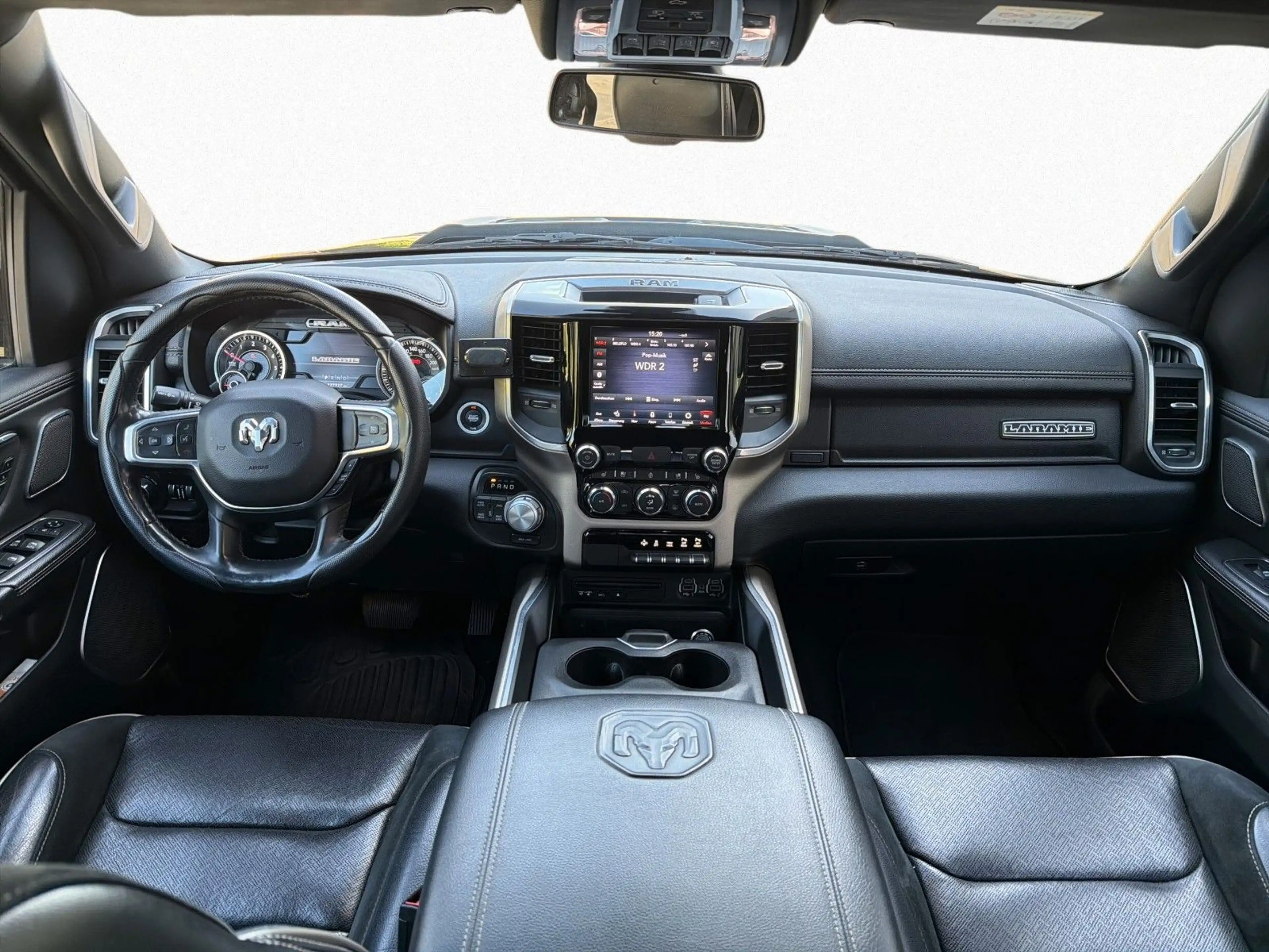 Dodge RAM 1500 LARAMIE NIGHT 5,7 HEMI CREW CAB NAP Ausp. — photo 12