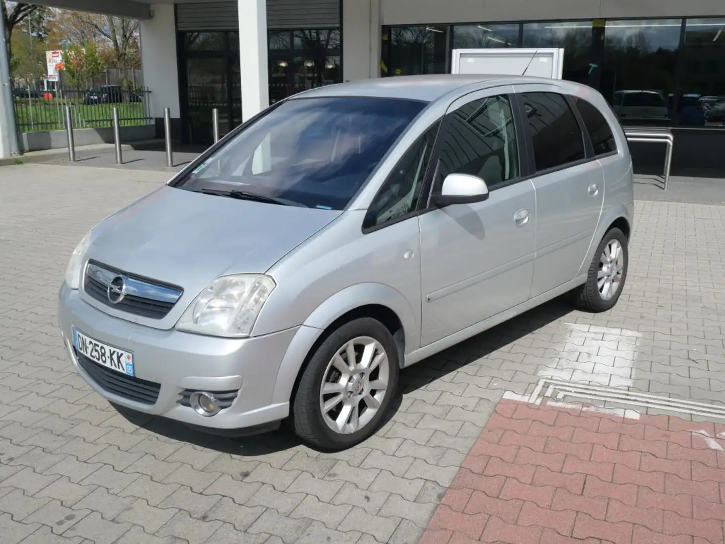 Opel Meriva 1.6 6 CV 105 CH - 2
