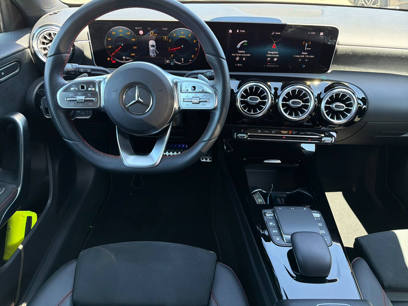 Mercedes-Benz A 180 A 180 AMG Line, PARK-PAKET — photo 9