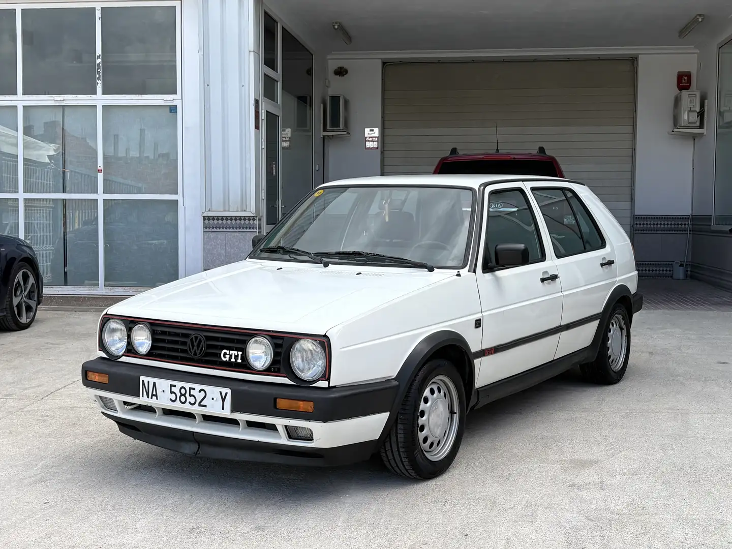 Volkswagen Golf GTI 1.8 A.A. 110 - 1