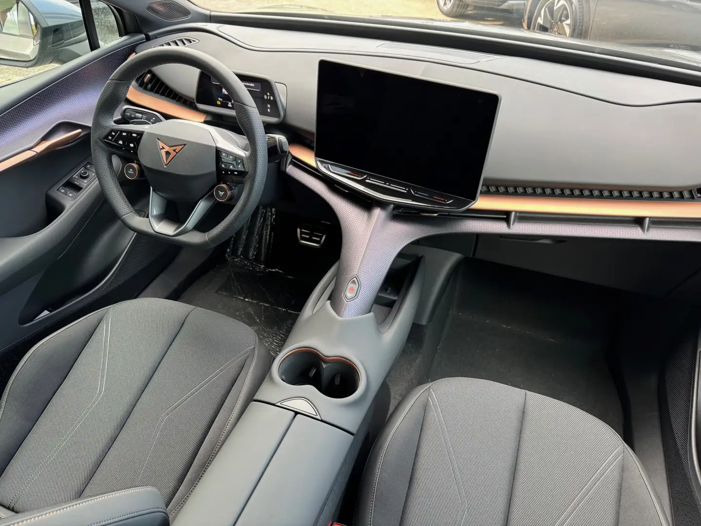 CUPRA Tavascan 82kWh 286pk Essential | 15'' infotainment | Dodeho Blanc - 2