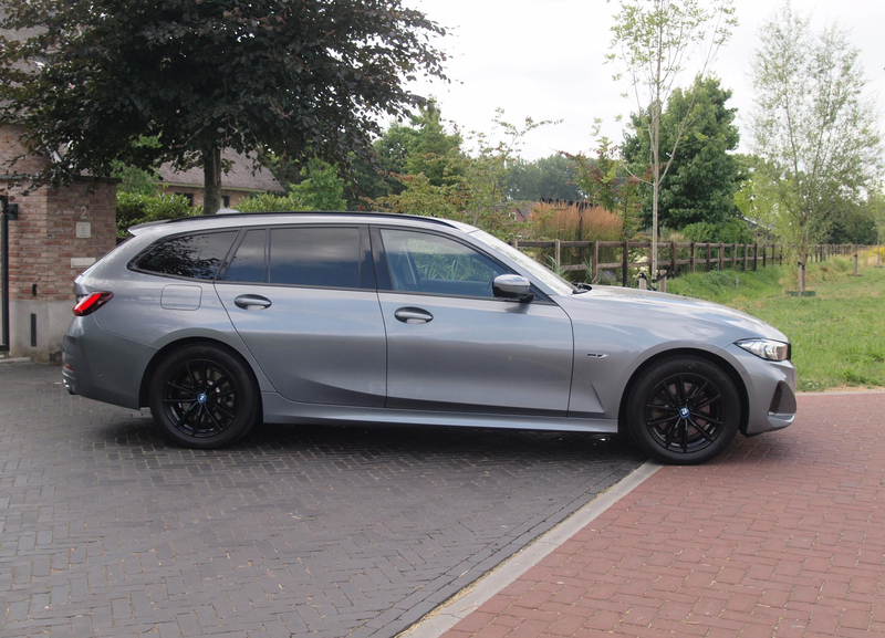 BMW 320 3-serie Touring 320e | Camera | Trekhaak | Sfeerve — photo 11
