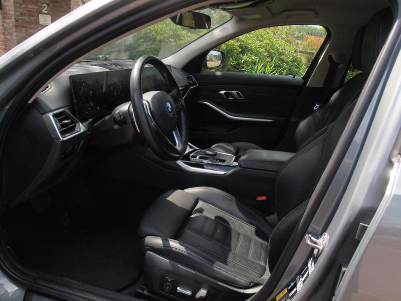 BMW 320 3-serie Touring 320e | Camera | Trekhaak | Sfeerve — photo 3