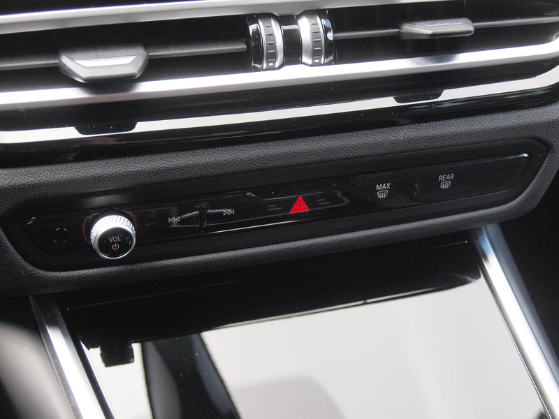 BMW 320 3-serie Touring 320e | Camera | Trekhaak | Sfeerve — photo 25