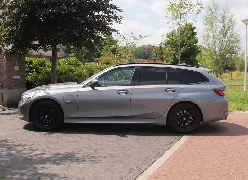 BMW 320 3-serie Touring 320e | Camera | Trekhaak | Sfeerve — photo 7