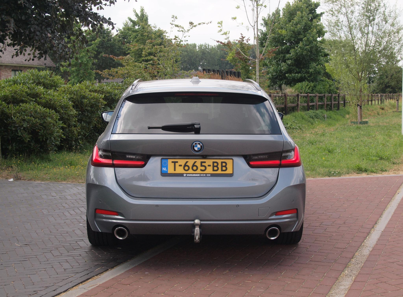 BMW 320 3-serie Touring 320e | Camera | Trekhaak | Sfeerve — photo 9