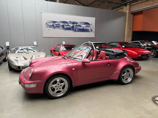 Porsche 911 view 9