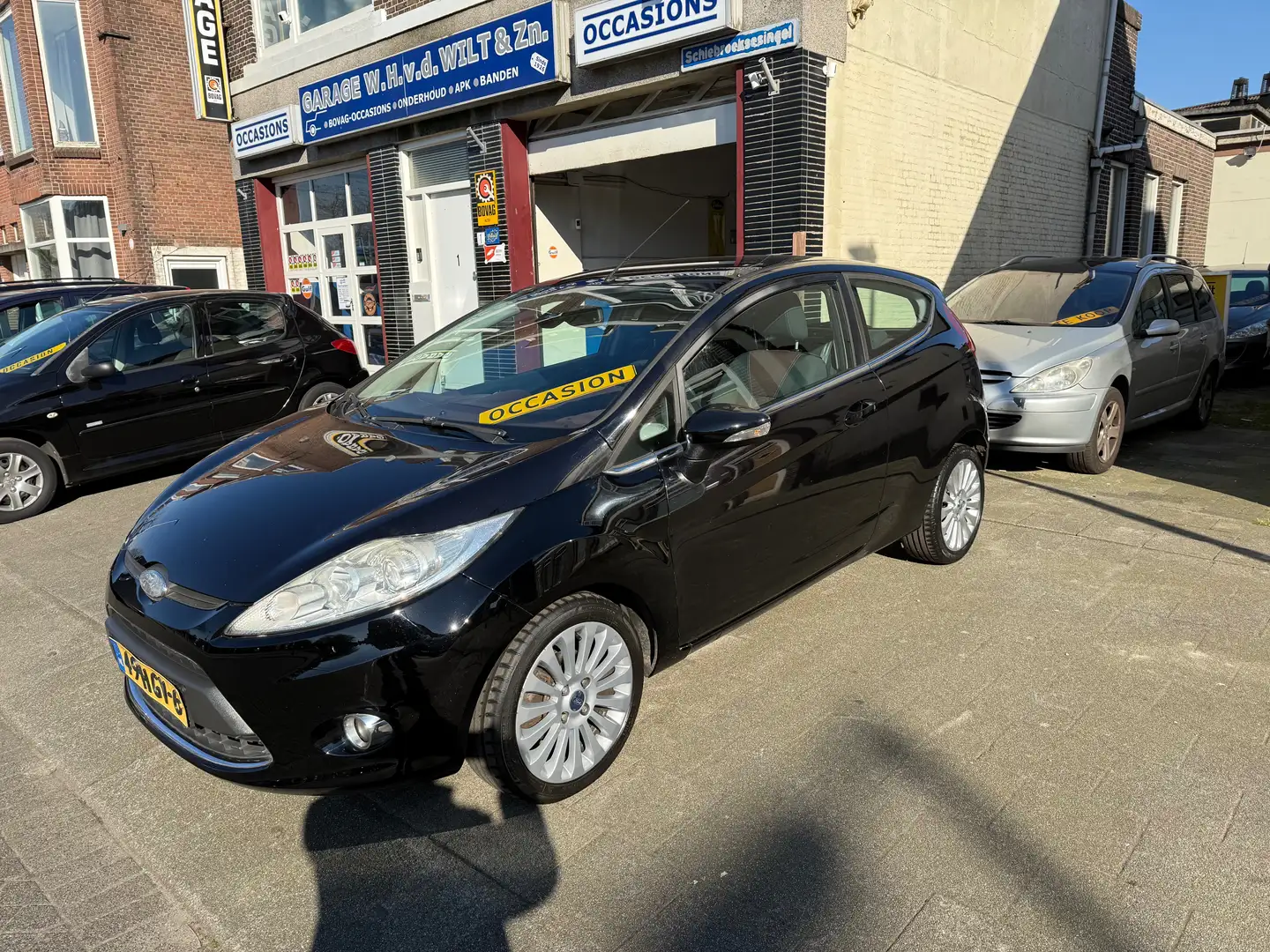 Ford Fiesta 1.25 Titanium Zwart - 2