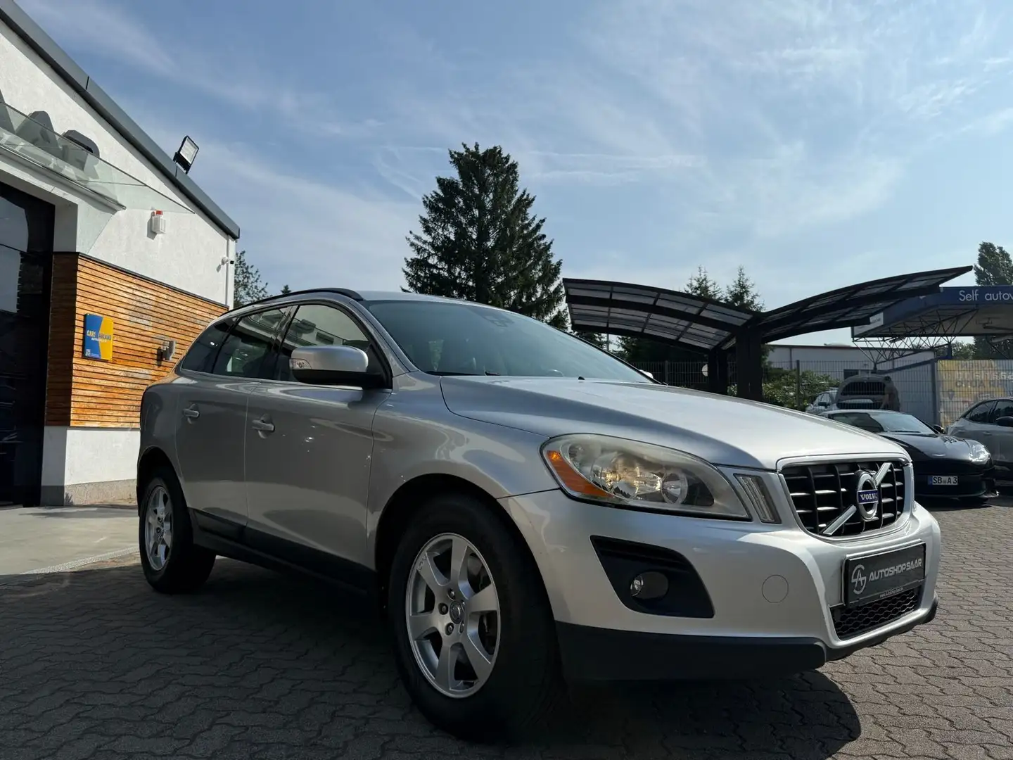 Volvo XC60 XC60 Momentum AWD Argent - 2