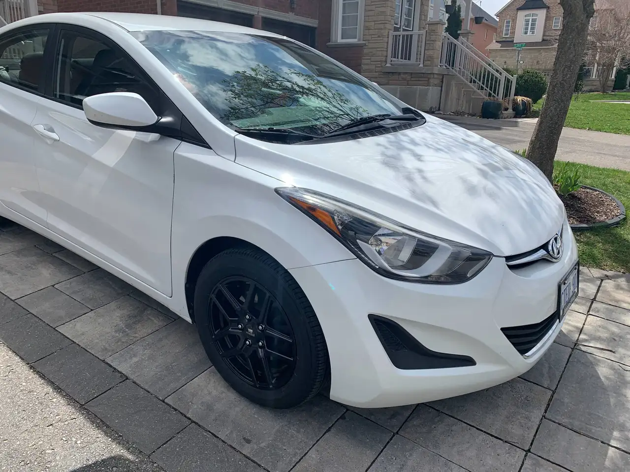 Hyundai ELANTRA снимка Hyundai ELANTRA