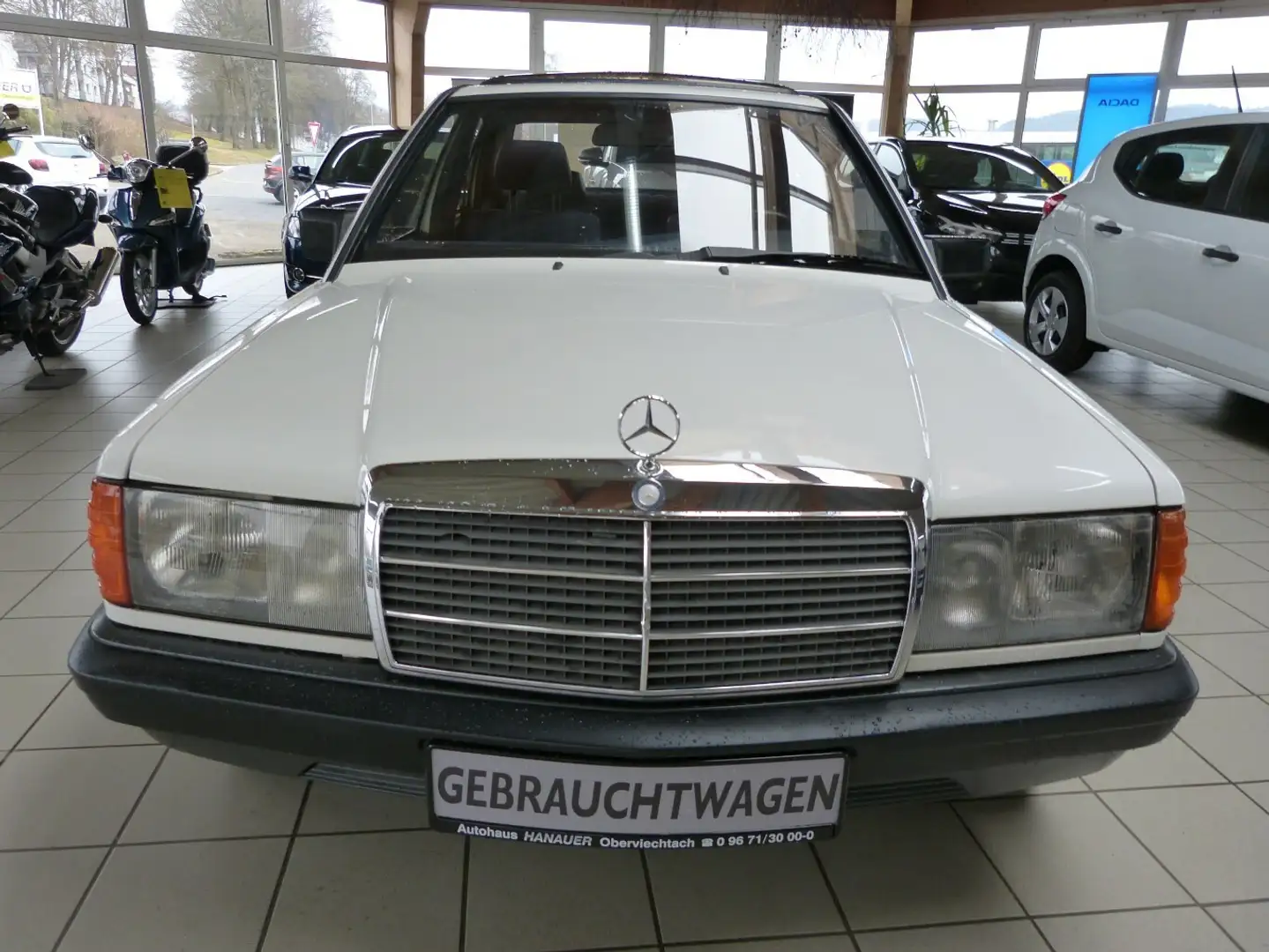 Mercedes-Benz 190 D 2.0 [1. Hand/Automatik/Oldtimer] Weiß - 2