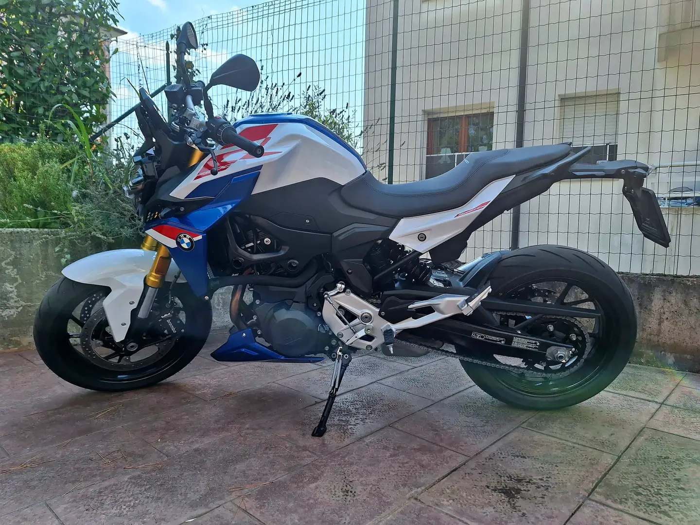 BMW F 900 R Sport Alb - 2