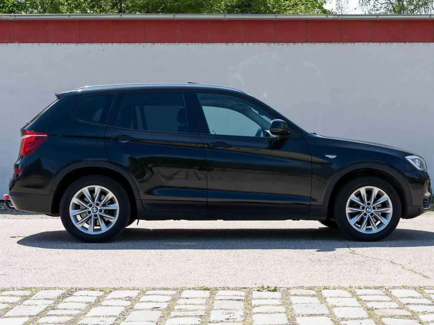 BMW X3 xDrive35d M-Paket Schwarz - 2
