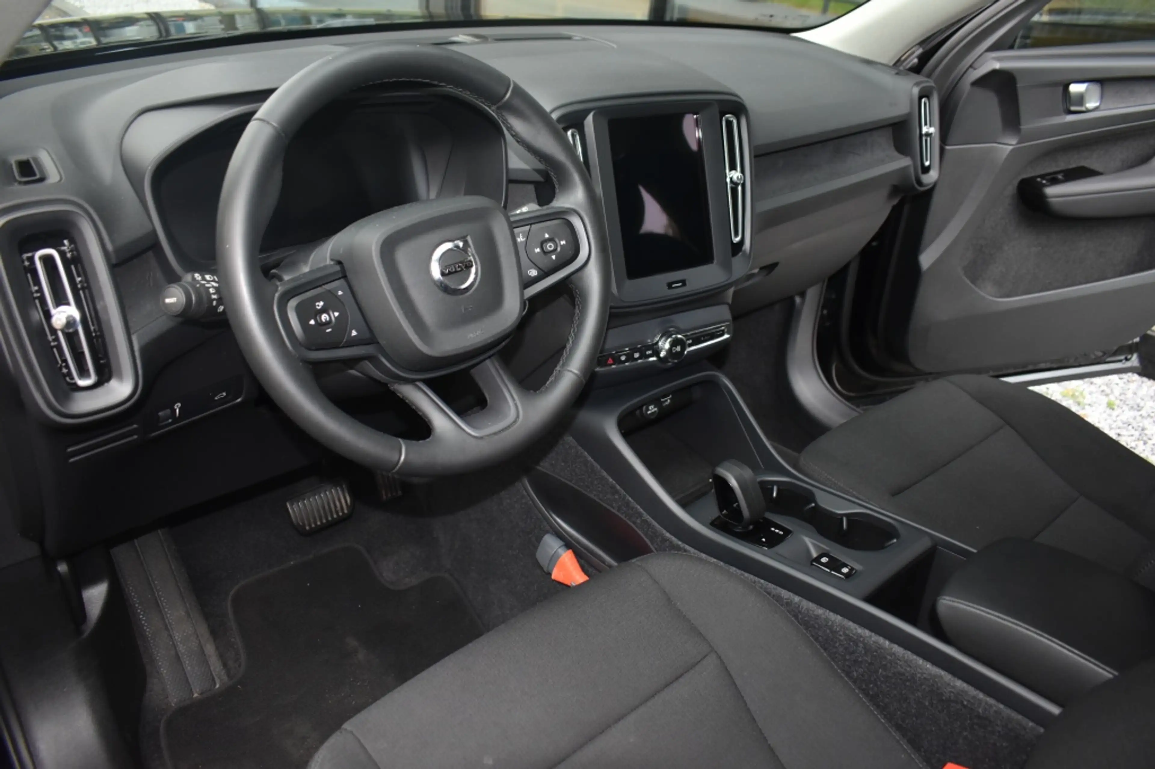 Volvo XC40 T2 129pk Aut. Momentum Core | Camera | Trekhaak | — photo 3