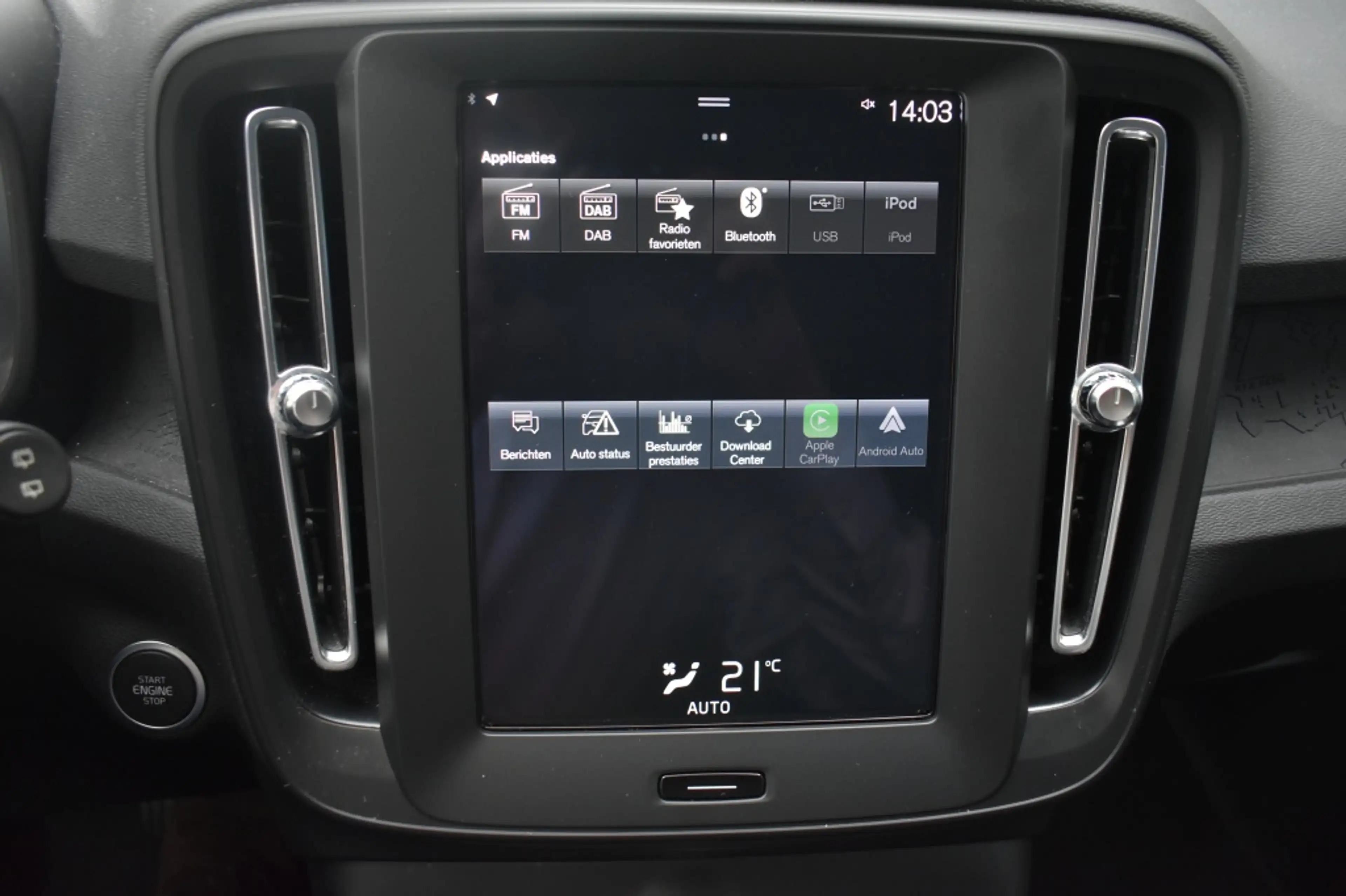 Volvo XC40 T2 129pk Aut. Momentum Core | Camera | Trekhaak | — photo 22