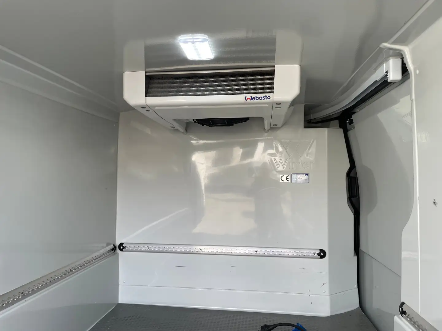 Ford Transit Connect / Automatik Getriebe / Kühlfzg. Weiß - 1